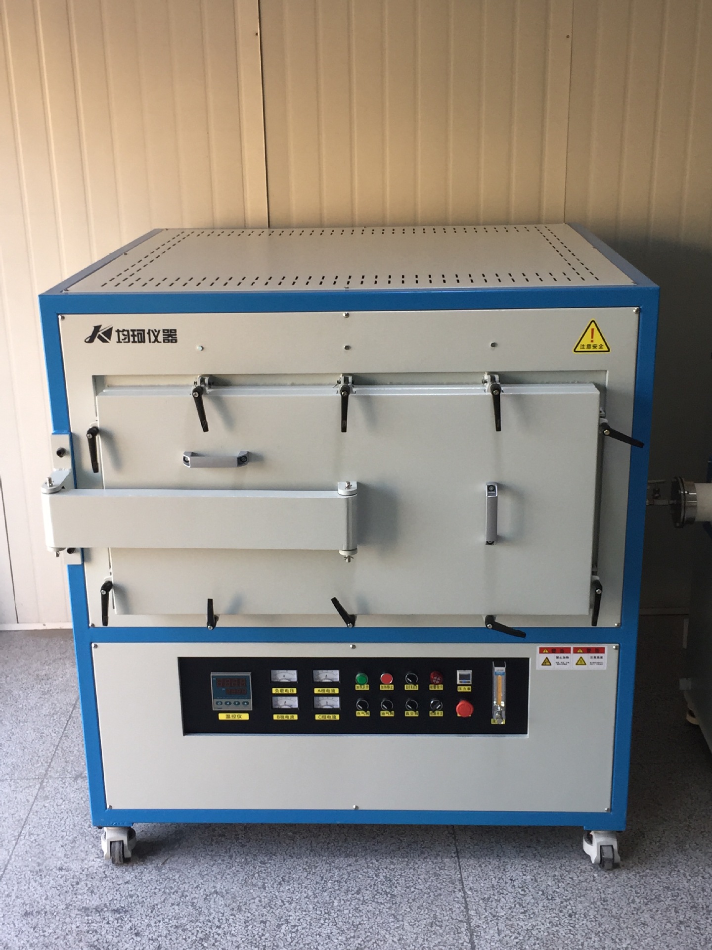 井式坩堝爐現(xiàn)場(chǎng)案例